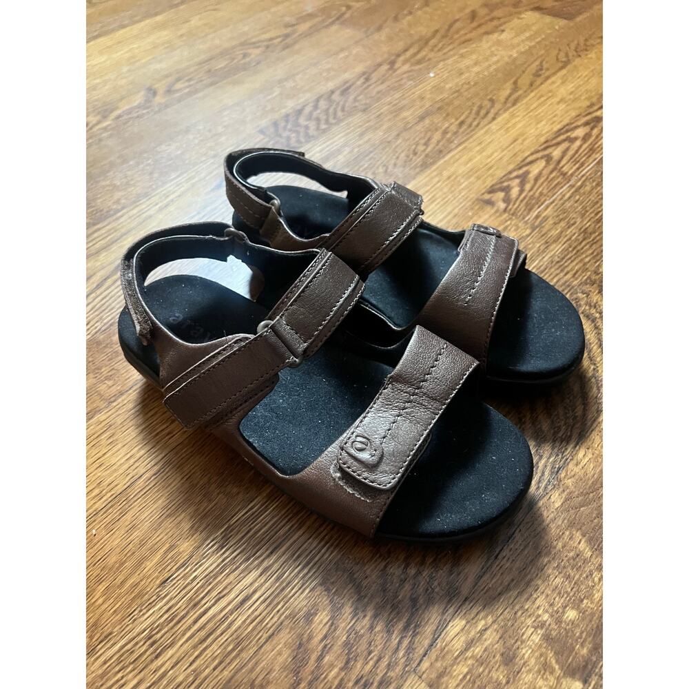 Aravon Sandales Size 7 2E